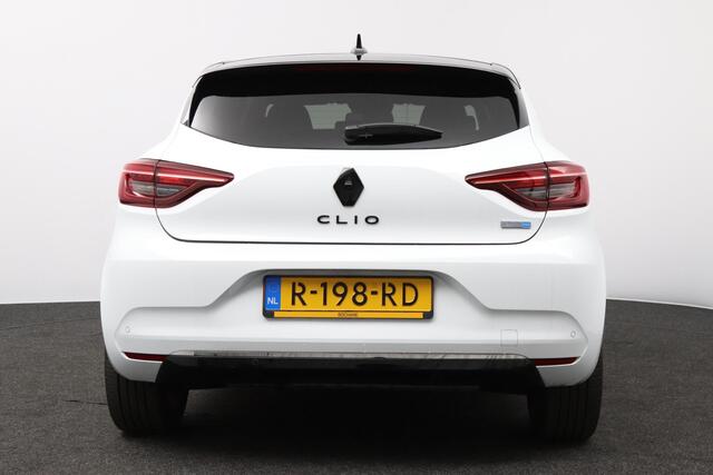 Renault CLIO 1.6 E-Tech Full Hybrid 145 Techno