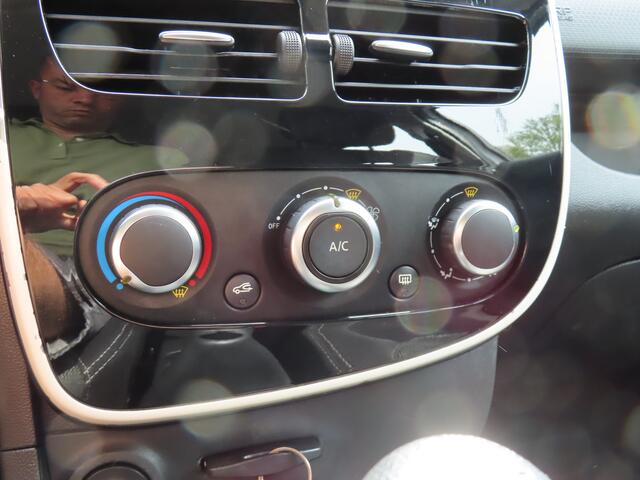 Renault CLIO Estate 0.9 TCe Expression*Navi*Airco*