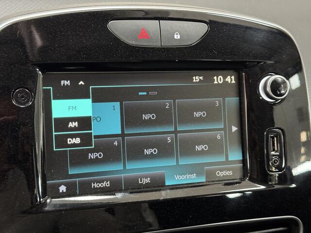 Renault CLIO Estate 0.9 TCe Limited/ LED Dagrijverl./ 16''LMV/ Apple+Android!/ Keyless/ DAB+/ Clima/ Navi/ Cruise/ Bluetooth/ Multi.LEDER.Stuur/ Elek.Pakket/ Isofix/ PDC Achter.