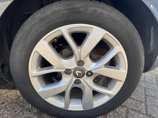 Renault CLIO 90pk TCe Limited
