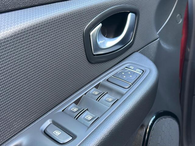 Renault CLIO 0.9 TCe Limited l Navigatie l Cruise Control l Lichtmetaal l NAP