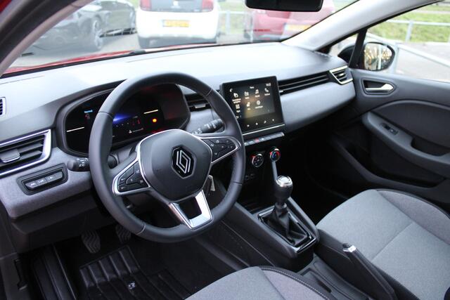 Renault CLIO 1.0 TCe 90pk Evolution - LED - Carplay - DAB - Parkeersensoren - Rijklaar