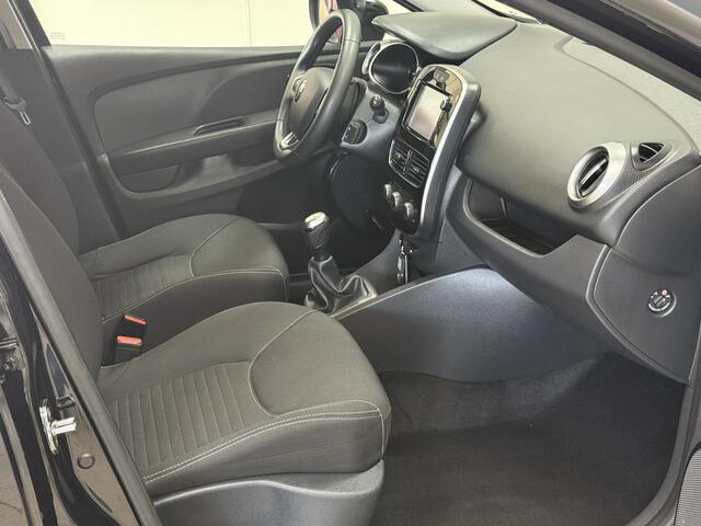 Renault CLIO 1.2 16V /4-Cilinder! /Trekhaak! /DAB+! /Navi /Airco /Cruise /Elek. pakket /Bluetooth /AUX & USB /LED Dagrijverl. /Extra getint glas /Isofix.