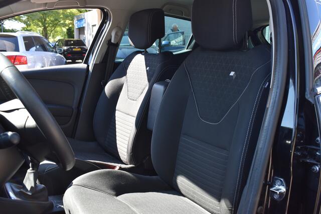 Renault CLIO 0.9 TCe Limited Airco | Navigatie | 100% Onderhouden 12 mnd BOVAG garantie Whatsapp 06-53188999