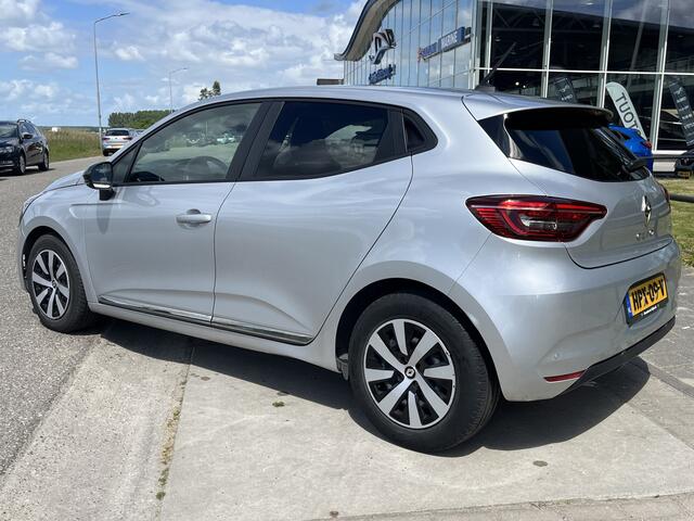 Renault CLIO 1.6 E-Tech Hybrid 145 / Automaat / Apple Carplay - Android Auto / PDC V+A / Airco / Navi / LED /