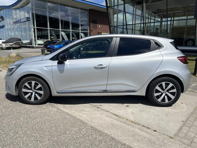 Renault CLIO 1.6 E-Tech Hybrid 145 / Automaat / Apple Carplay - Android Auto / PDC V+A / Airco / Navi / LED /