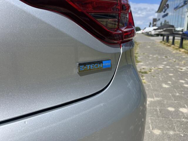 Renault CLIO 1.6 E-Tech Hybrid 145 / Automaat / Apple Carplay - Android Auto / PDC V+A / Airco / Navi / LED /