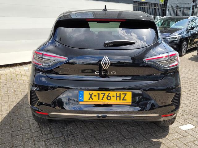 Renault CLIO 1.6 E-Tech Full Hybrid 145 techno