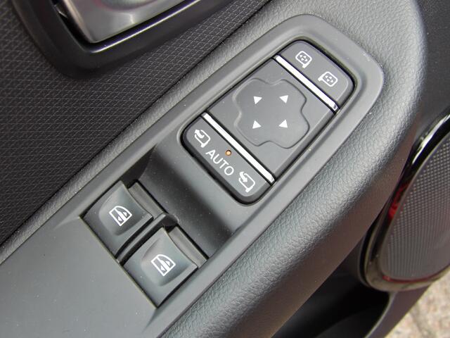 Renault CLIO 0.9 TCe Limited Edition One