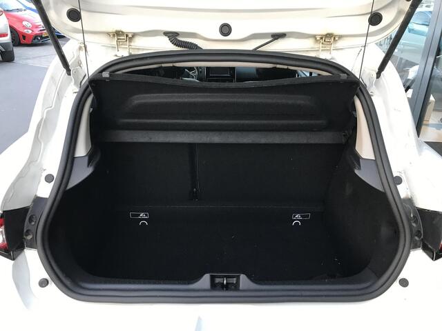 Renault CLIO 1.2 TCe Intens Automaat Zeer lage km!