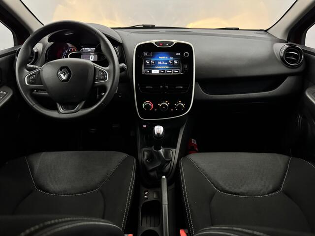 Renault CLIO 0.9 TCe Zen Airco, Navi, Parkeersensoren, Cruise control, Keyless start, Mistlamp