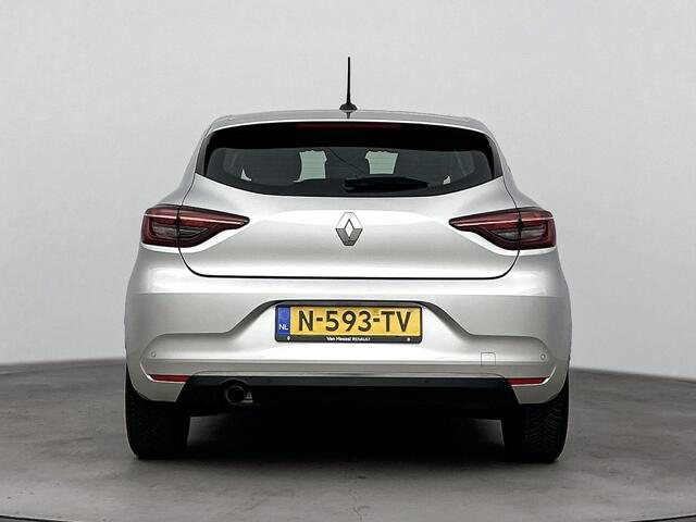 Renault CLIO 1.0 TCe Intens 90PK | Navigatie | Climate Control | Parkeersensoren achter | All Season Banden | Apple CarPlay & Android Auto