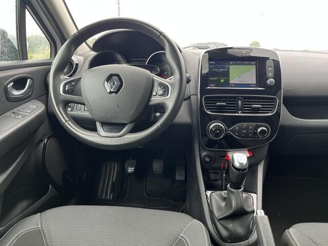 Renault CLIO Estate 1.5 dCi Ecoleader / Trekhaak / PDC. Achter / Climate / Cruise / Navi / 2e Pinksterdag Open 09.00 - 17.00 uur