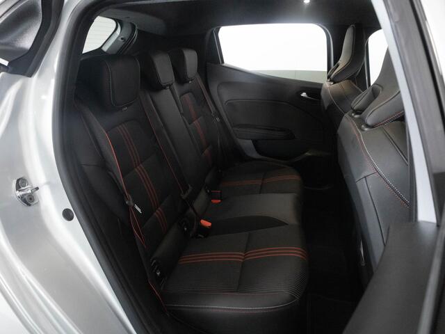Renault CLIO 1.3 TCe 140 PK R.S. Line | LED | Adaptieve Cruise Control | Navigatie | Stoelverwarming | Achteruitrijcamera |