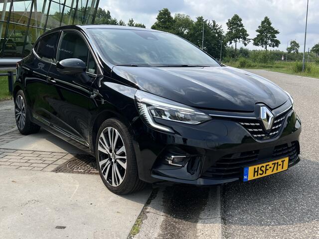 Renault CLIO 1.3 TCe 131 PK Initiale Paris / Automaat / 360' Camera / Apple Carplay - Android Auto / Stoelverw. + Stuurverw. / Keyless / Leer / 17'' LMV /