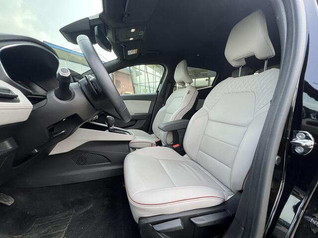 Renault CLIO 1.3 TCe 131 PK Initiale Paris / Automaat / 360' Camera / Apple Carplay - Android Auto / Stoelverw. + Stuurverw. / Keyless / Leer / 17'' LMV /
