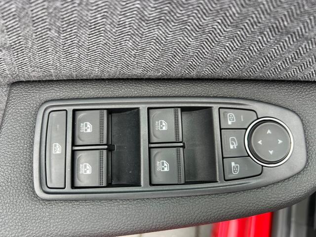 Renault CLIO 1.0 TCe 90 Techno Camera 360 Adaptive Cruise Groot Scherm