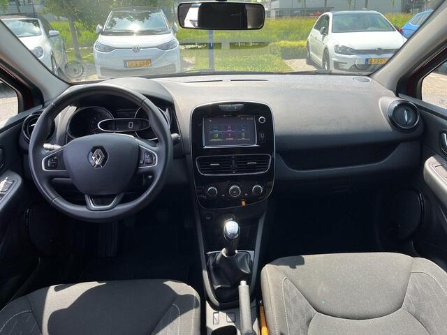 Renault CLIO Estate 0.9 TCe Limited | Navi | Pdc | Trekhaak | Airco | Cruise |