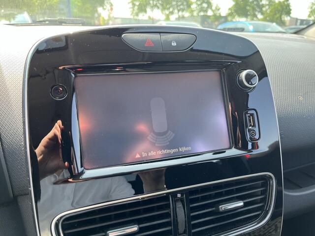 Renault CLIO Estate 0.9 TCe Limited | Navi | Pdc | Trekhaak | Airco | Cruise |