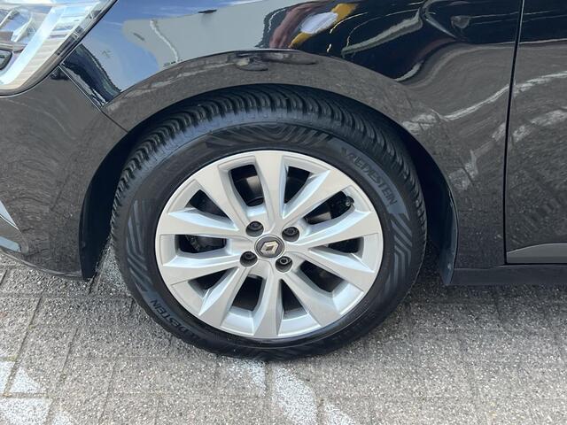 Renault CLIO 1.0 TCe Zen | Navigatie | Parkeersensoren | Lichtmetaal | Airco | DAB | LED | Cruise Control |