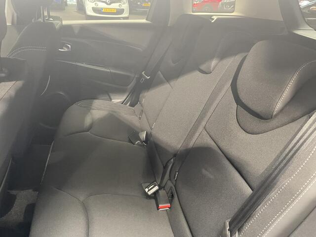 Renault CLIO Estate 0.9 TCe Limited Apple/Android Carplay | trekhaak | Full map nav