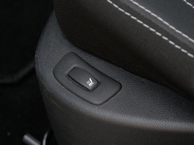Renault CLIO Estate 0.9TCe CARPLAY & ANDROID/ STOELVERWARMING/ PDC ACHTER