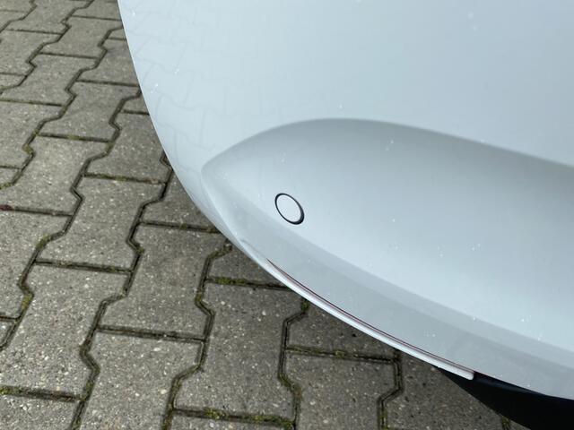Renault CLIO 1.0 TCe Business Zen Navigatie, App Connect , Climate Control