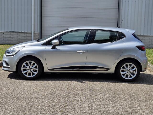 Renault CLIO 0.9 TCe Intens / 1e Eigenaar / Dealer Onderhouden / Achteruitrijcamera / Climate Control / Navigatie / Parkeersensoren Voor en Achter / Cruise Control /