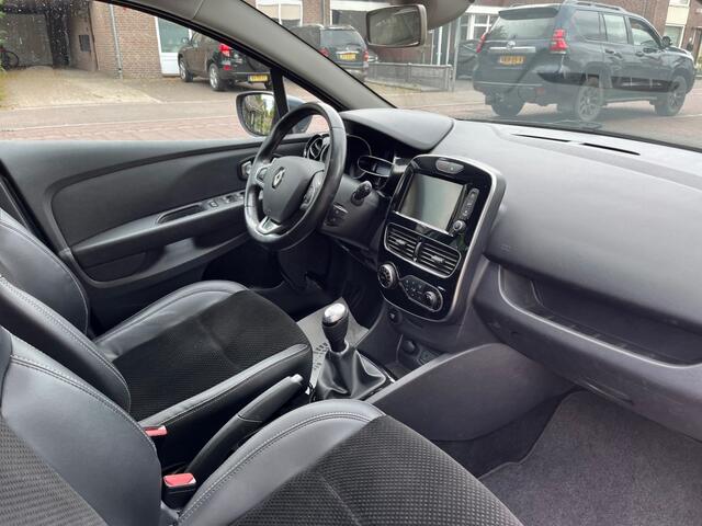 Renault CLIO ESTATE 0.9 TCE INTENS / NAVI / CAMERA / TREKHAAK / DAB / LED