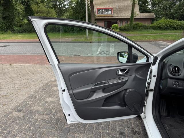 Renault CLIO 0.9 TCe Eco2 Authentique Airco/5-Deurs