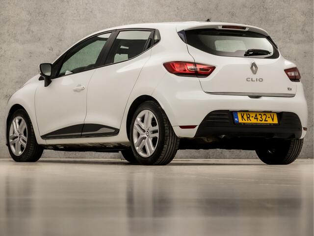 Renault CLIO 0.9 TCe Sport (NAVIGATIE, LM VELGEN, CRUISE, SPORTSTOELEN, BASS REFLEX, ELEK RAMEN, NIEUWE APK, NIEUWSTAAT)