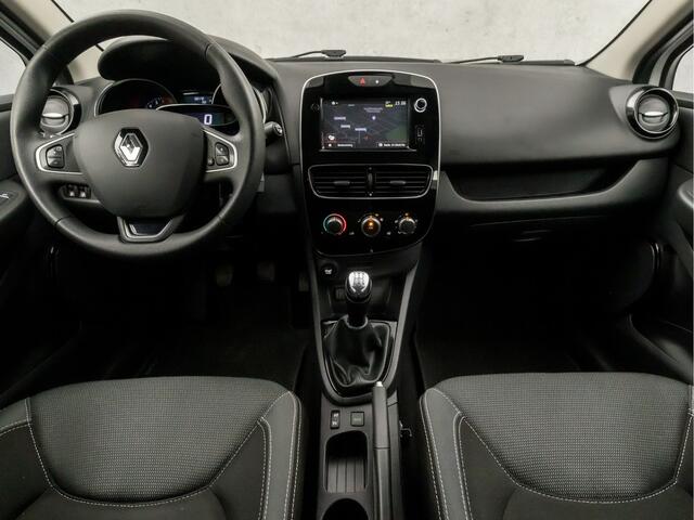 Renault CLIO 0.9 TCe Sport (NAVIGATIE, LM VELGEN, CRUISE, SPORTSTOELEN, BASS REFLEX, ELEK RAMEN, NIEUWE APK, NIEUWSTAAT)