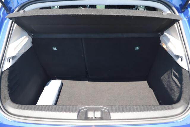Renault CLIO 1.0 TCe Zen Navigatie Carplay Android Keyless LED Clima Cruise Control Parkeersensor Rijstrooksensor