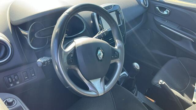 Renault CLIO 0.9 TCE NIGHTenDAY