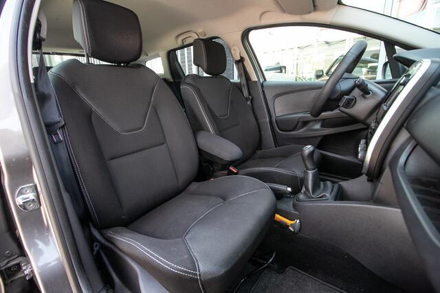 Renault CLIO Estate 0.9 TCe Expression All-in rijklrprijs | airoc | trekhaak