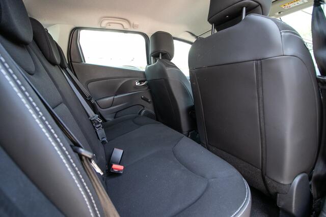 Renault CLIO Estate 0.9 TCe Expression All-in rijklrprijs | airoc | trekhaak