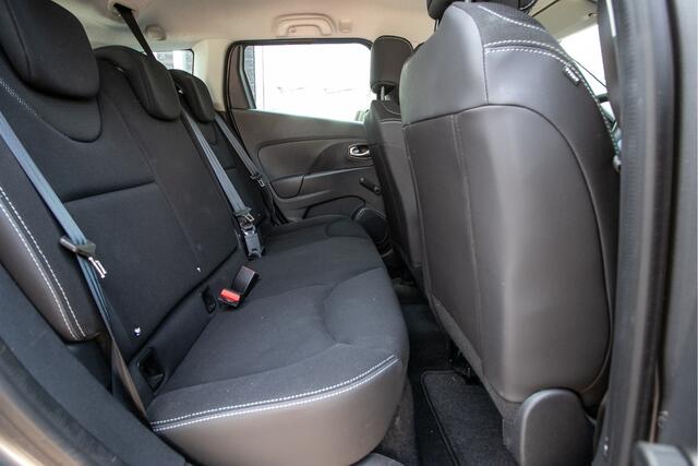 Renault CLIO Estate 0.9 TCe Expression All-in rijklrprijs | airoc | trekhaak
