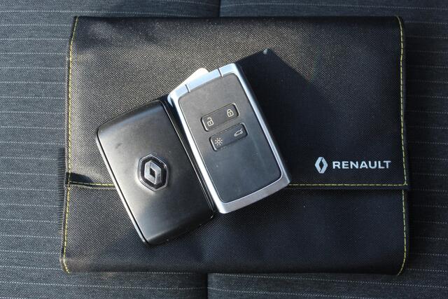 Renault CLIO 1.0 TCe Intens Navigatie/Virtual cockpit/Climate control/Apple carplay/Cruise control/Lane assist/Parkeersensoren/Elektrische ramen/Elektrisch verstelbare spiegels/16''Lichtmetalen velgen.