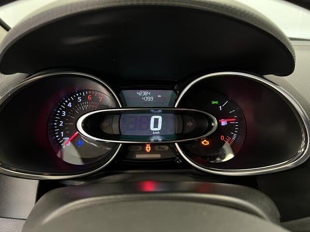 Renault CLIO Estate 0.9 TCe 90PK / Limited / Navi / Stoelverw. / Pdc /