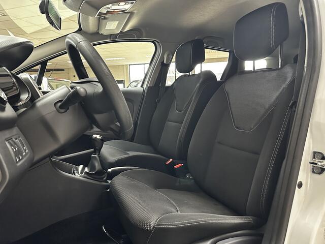 Renault CLIO Estate 0.9 TCe Zen/ Trekhaak/ LED Dagrijverl./ DAB+/ Apple+Android/ Airco/ Navi/ Cruise/ Bluetooth/ Multi.LEDER.Stuur/ Elek.Pakket/ Isofix/ C.V.Afstand.