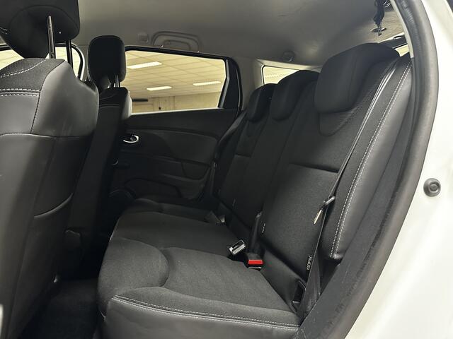Renault CLIO Estate 0.9 TCe Zen/ Trekhaak/ LED Dagrijverl./ DAB+/ Apple+Android/ Airco/ Navi/ Cruise/ Bluetooth/ Multi.LEDER.Stuur/ Elek.Pakket/ Isofix/ C.V.Afstand.