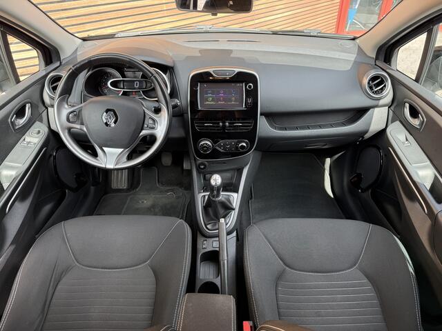 Renault CLIO Estate 0.9 TCe Limited Trekhaak / Navigatie / Cruise