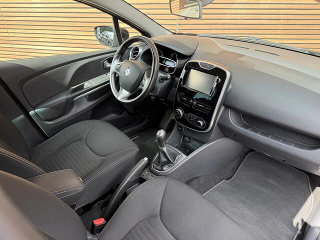 Renault CLIO Estate 0.9 TCe Limited Trekhaak / Navigatie / Cruise