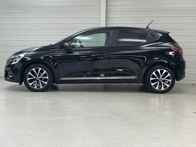 Renault CLIO 1.0 TCe Zen / Dealer Onderhouden / Navigatie / Apple CarPlay/Android Auto / 16 Inch Lichtmetalen Velgen / Stoelverwarming / Airco /