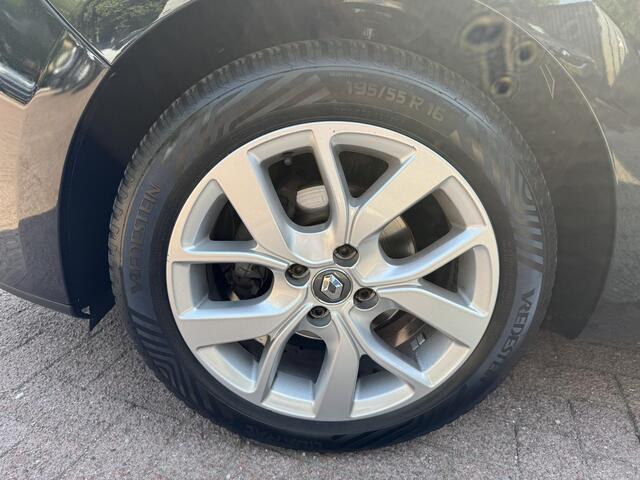 Renault CLIO 0.9 TCe Limited