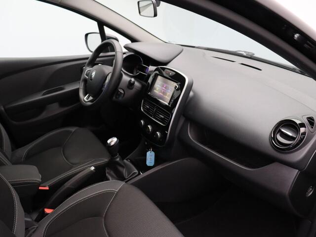 Renault CLIO Estate 1.5 dCi Ecoleader Zen | Volledig dealer onderhouden | Airco | Navigatie | Parkeersensoren achter |