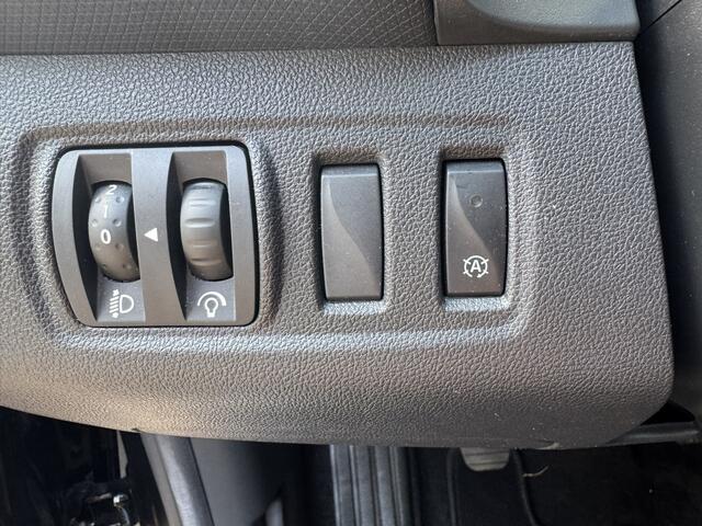 Renault CLIO 0.9 TCe Limited*Navi*Cruise*