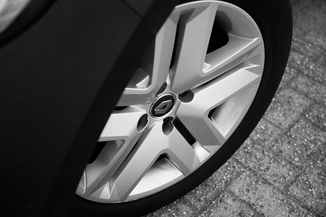 Renault CLIO 1.0 TCe Bi-Fuel Zen | incl. Bovag rijklaarpakket met 12 maanden garantie |