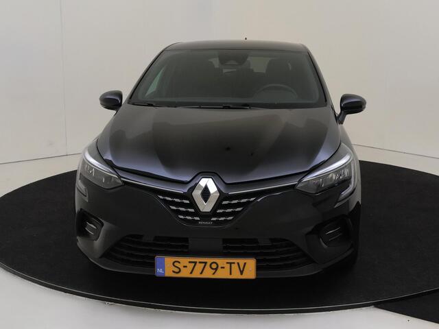 Renault CLIO 1.6 E-Tech Hybrid 145 Techno | AUTOIMAAT | Navigatie | Achteruitrijcamera |Cruise & Climate Control | Privacy Glass |