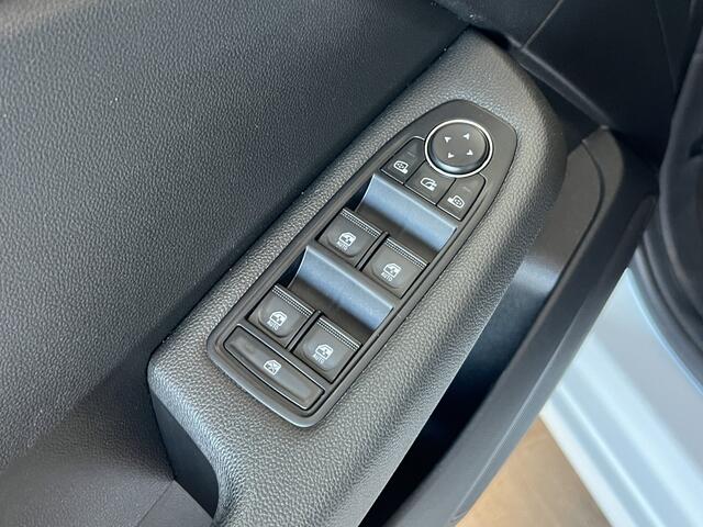 Renault CLIO 1.0 TCe 90 Techno | Navi | Carplay | 17" | Camera | PDC V+A | Stoelverwarming | Keurig nette auto!